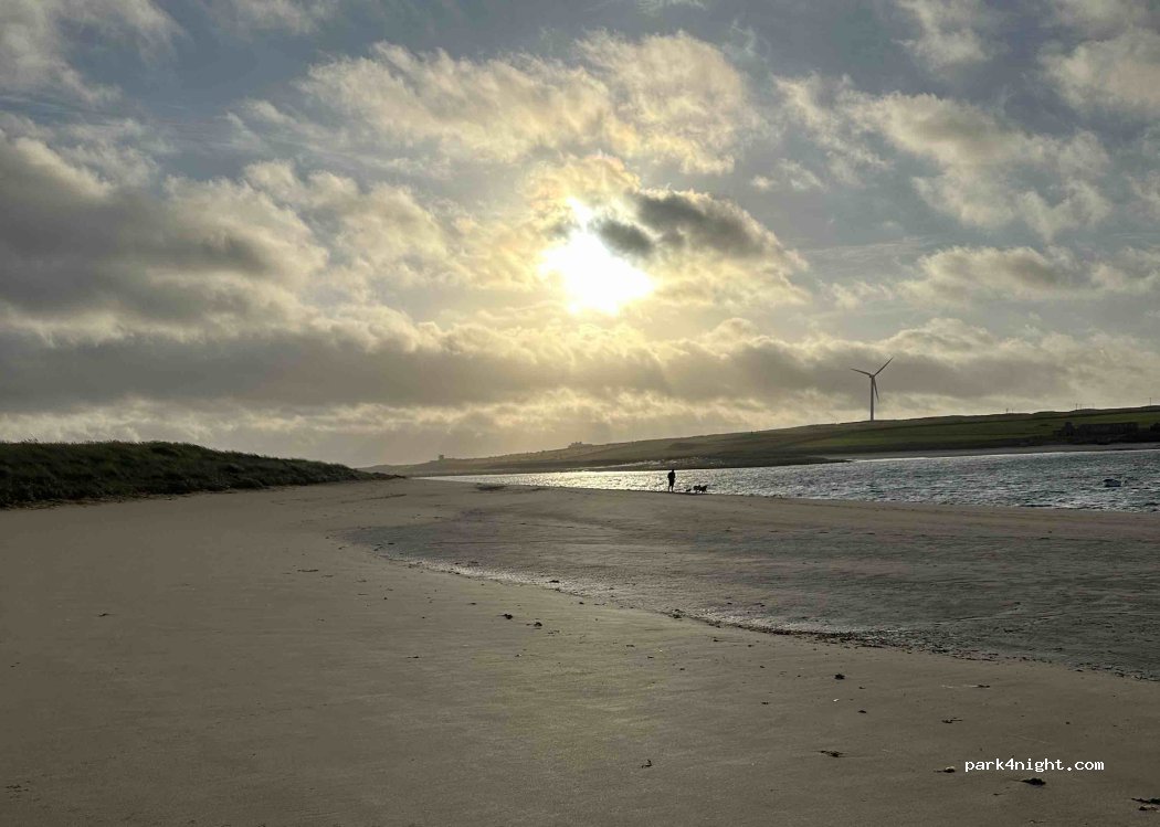 (KW17 2SY) St Mary's - A961 — foto