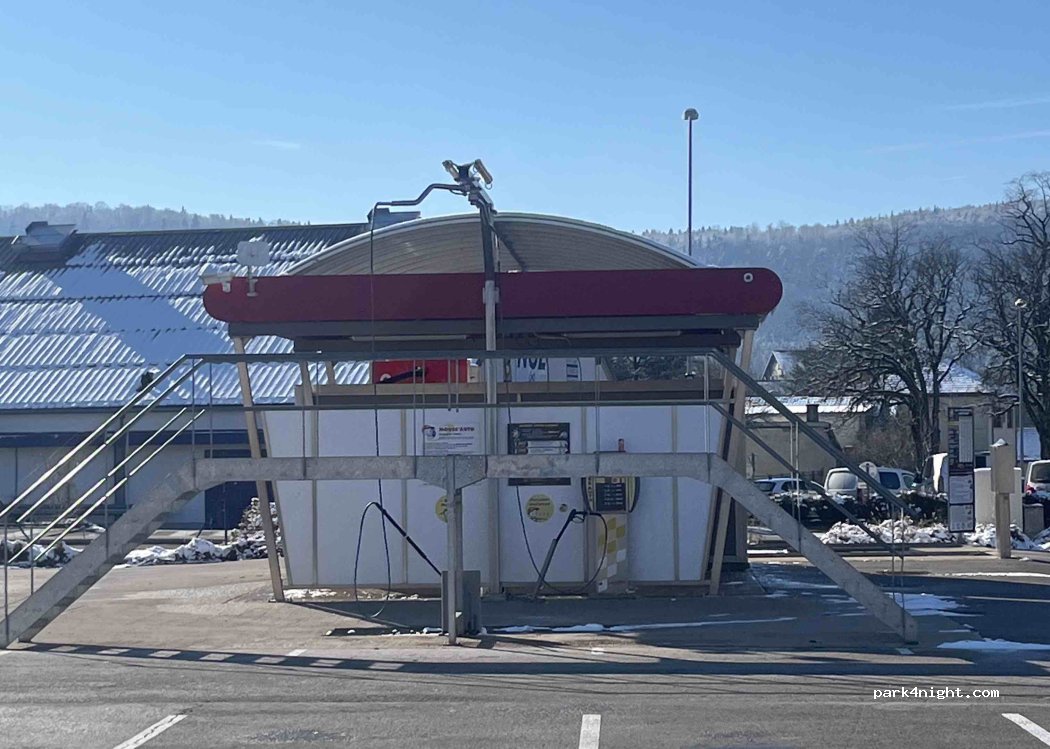 (39300) Champagnole - 1 Avenue Jean Jaurès — foto 3