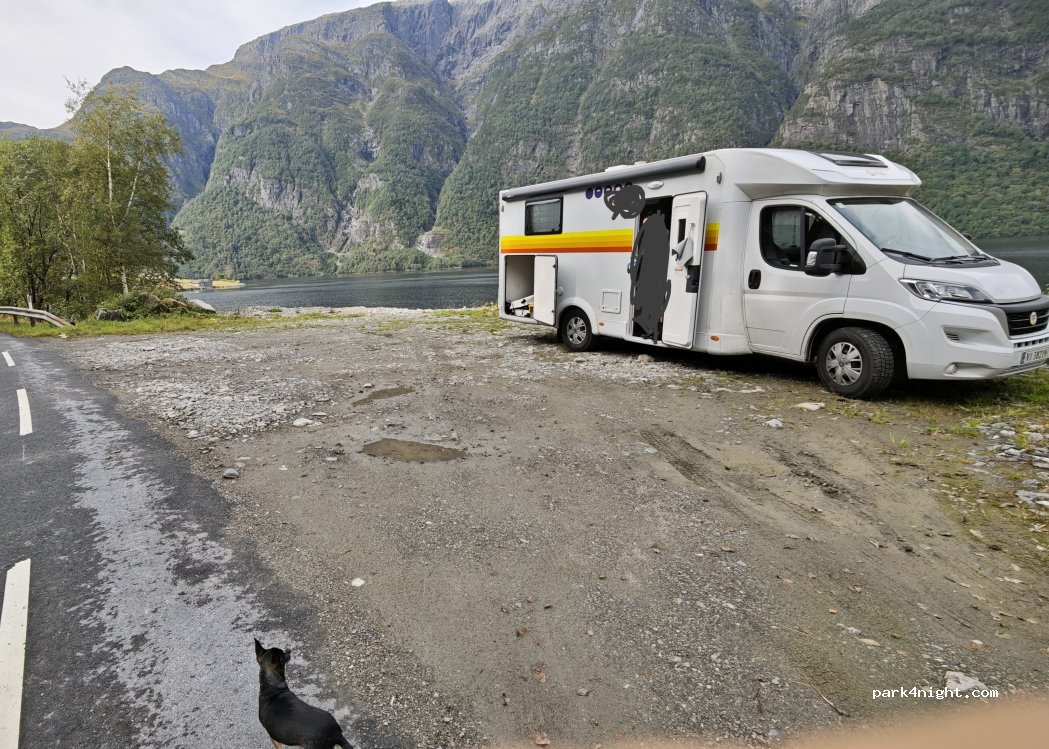 (6829) Hyen - Hyevegen — foto