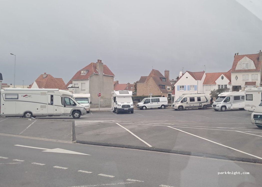 (59123) Bray-Dunes - Rue de l'Ancienne Gare — foto 3