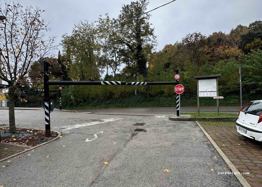 (36061) Bassano del Grappa - Via Boschetto — foto