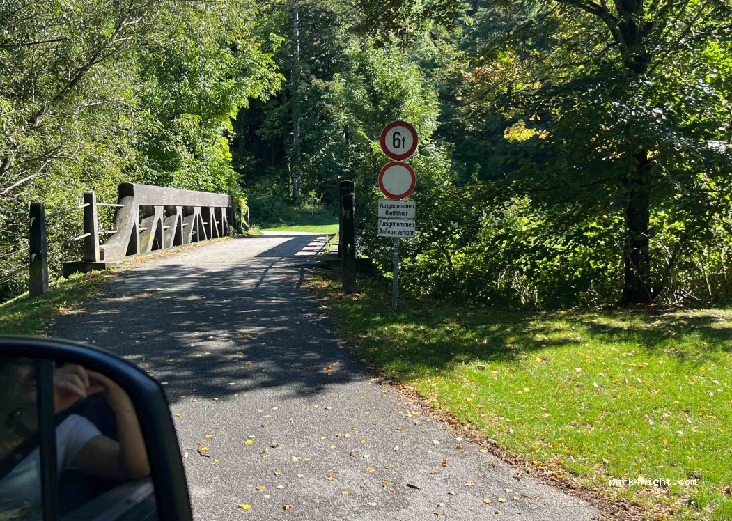 (2824) Gemeinde Scheiblingkirchen-Thernberg - Lindenallee — foto