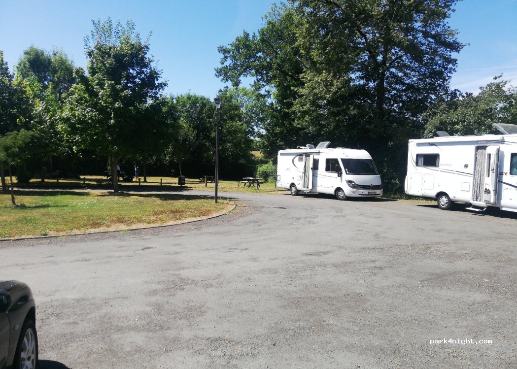 (79350) Amailloux - 1 Place de la Mairie — foto 4