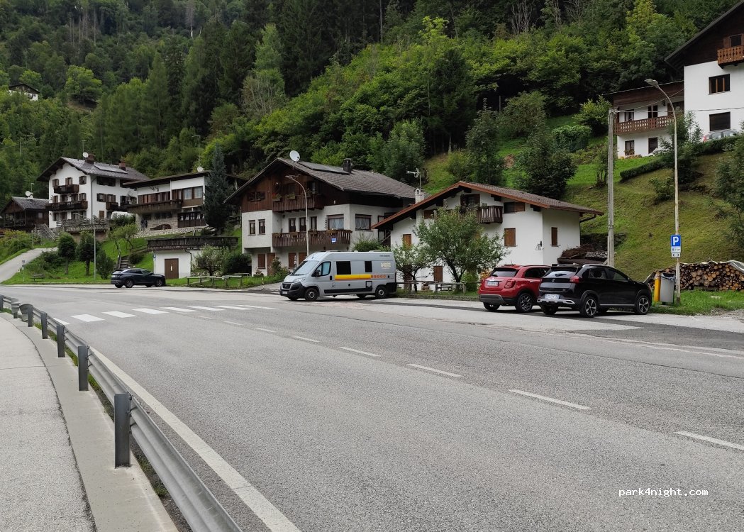 (32022) Alleghe - Via Nazionale — foto