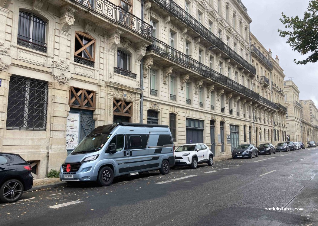 (33000) Bordeaux - Rue Ferrère — foto 2