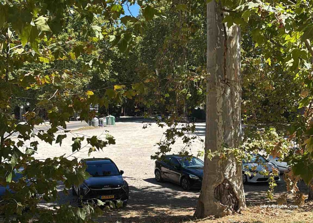 (28300) Aranjuez - Calle de la Reina — foto
