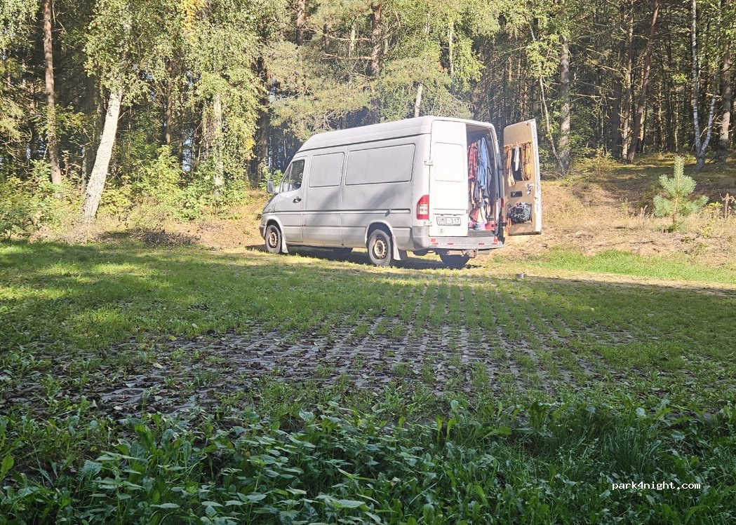 (77-306) Brzezie - — foto