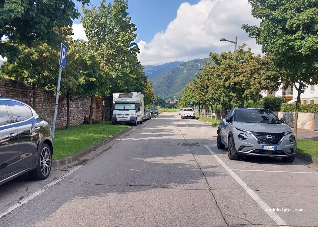 (31061) Bassano del Grappa - Via Beato Marco D'Aviano — foto