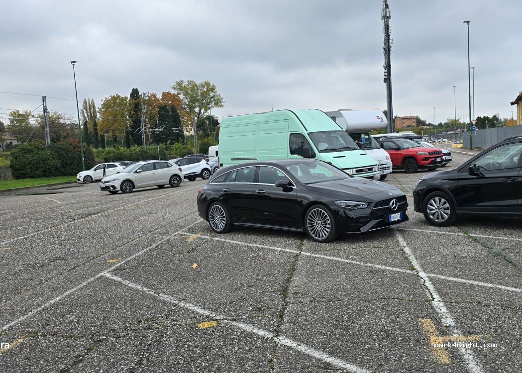 (37019) Peschiera del Garda - Unnamed Road — foto 4