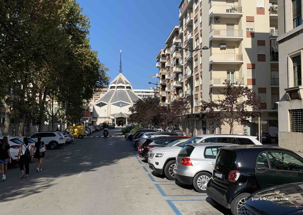 (65121) Pescara - Via del Concilio — foto