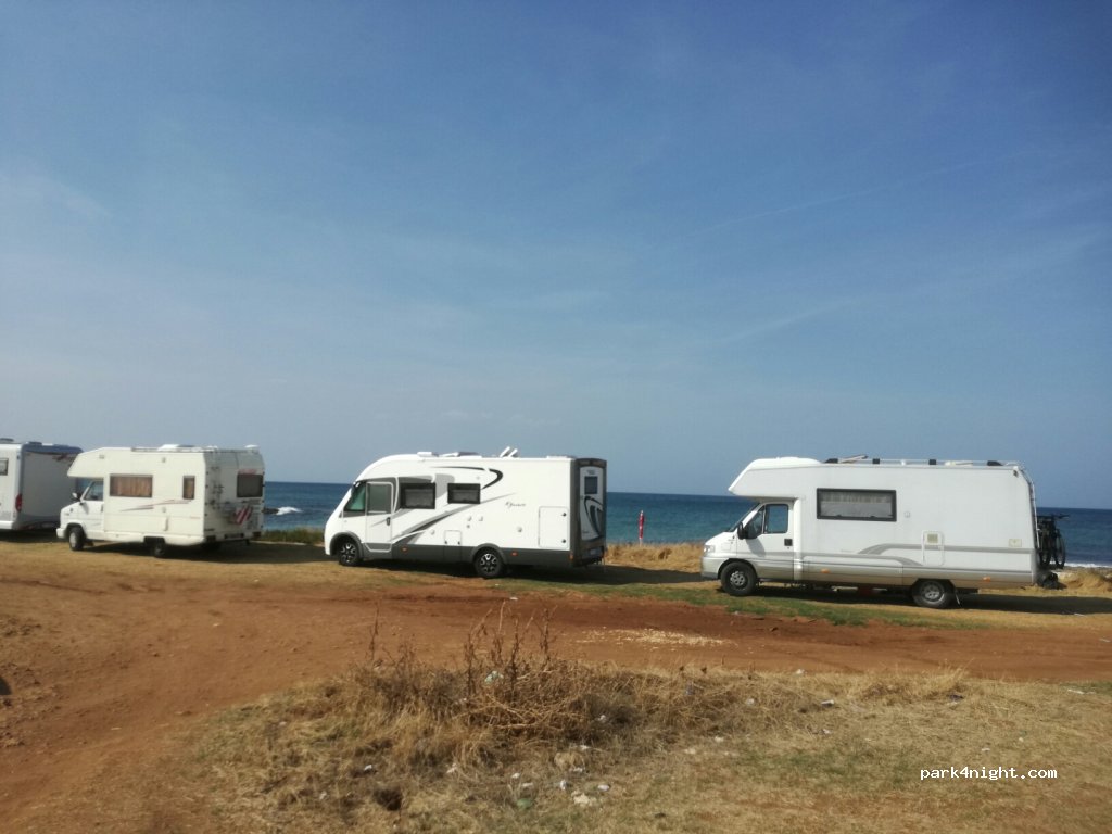 (72015) Fasano - 25 Strada Provinciale 90 — foto