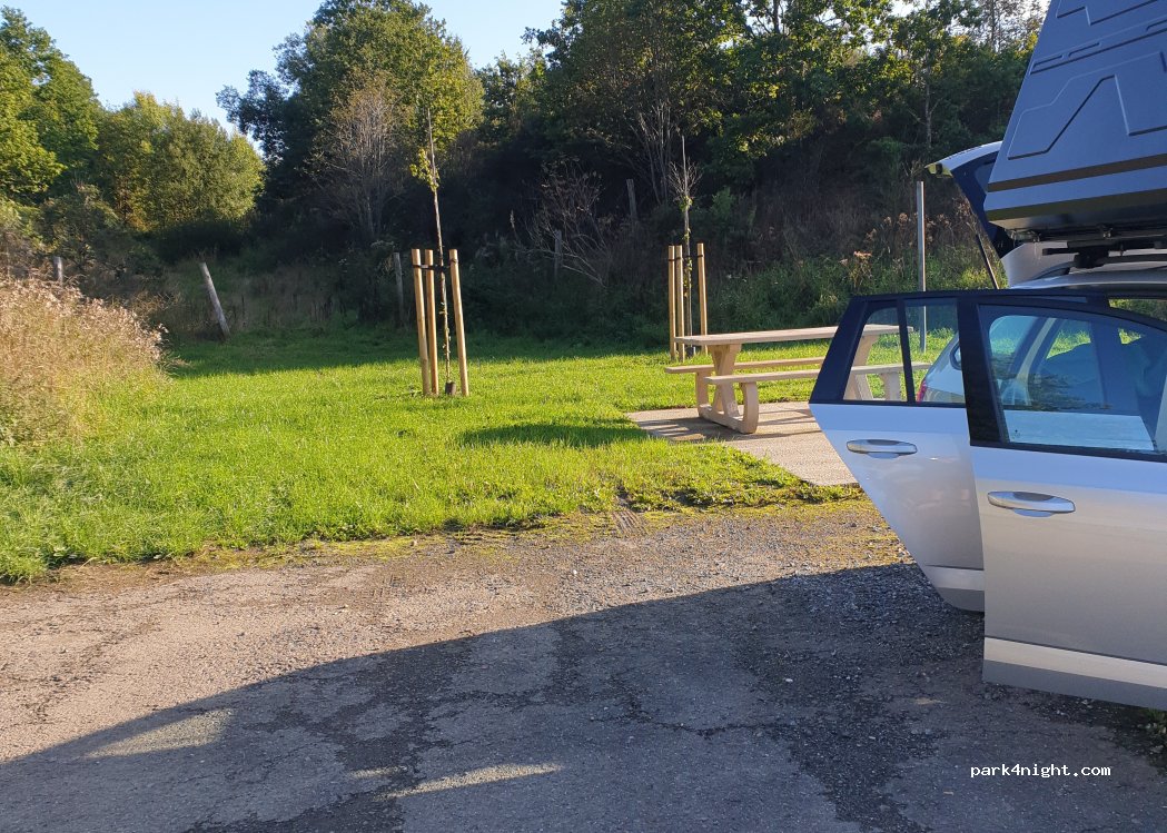 (6687) Bertogne - Aire de Bastogne — foto