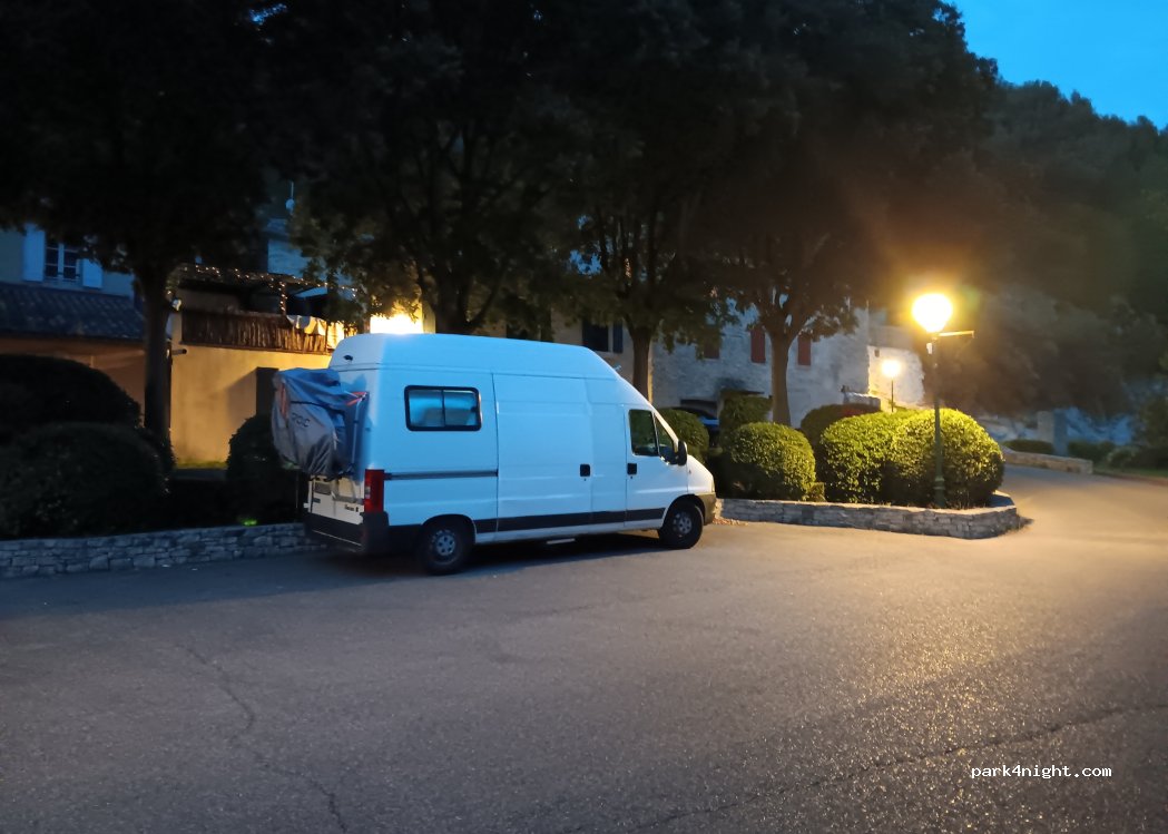 (84220) Beaumettes - Rue des Micocouliers — foto 2