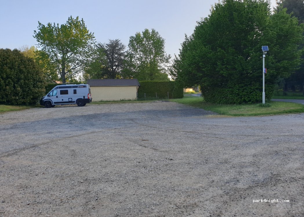 (01330) Sainte-Olive - Le Château — foto 2