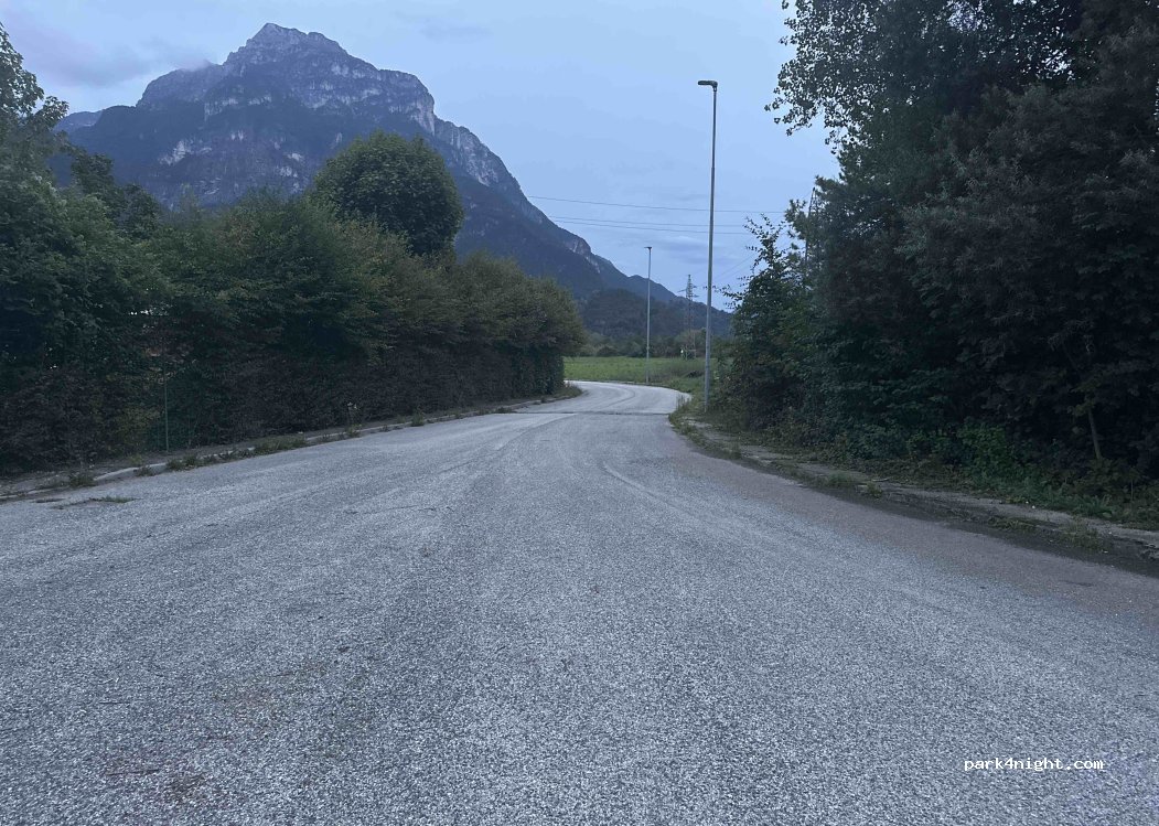 (33015) Moggio Udinese - Via degli Alpini — foto 2