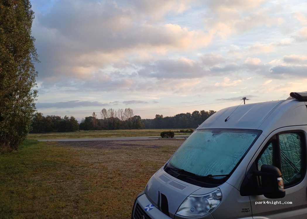 (13851) Castelletto Cervo - — foto