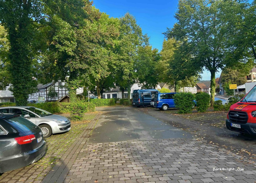 (37697) Lauenförde - Dorfplatz — foto 2