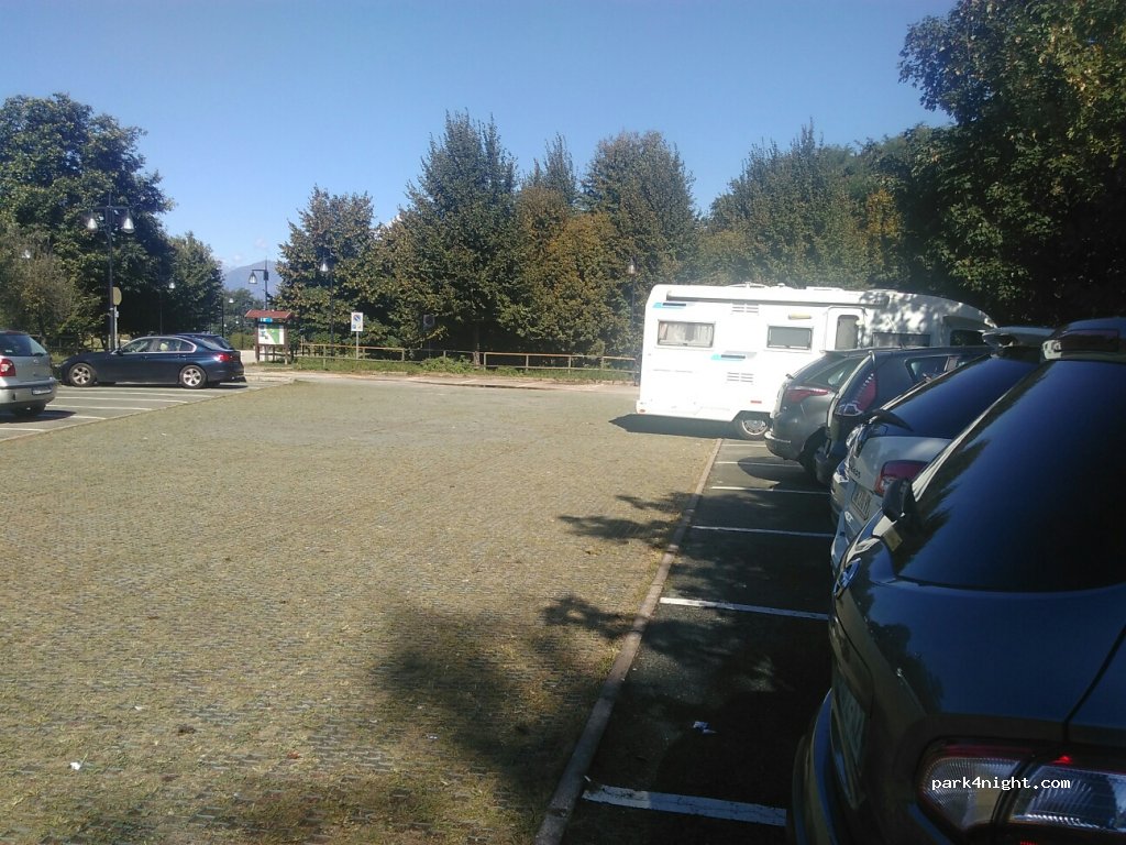 (21038) Leggiuno - 18E Via Santa Caterina — foto