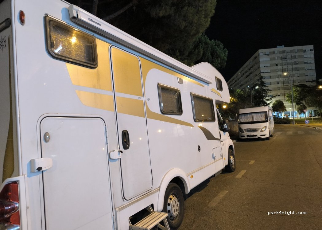 (28923) Alcorcón - Calle las Fraguas — foto 2