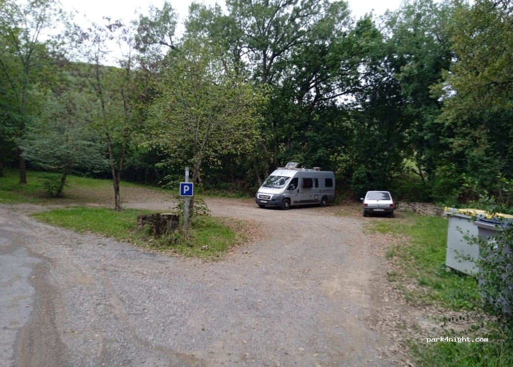 (81170) Milhars - — foto