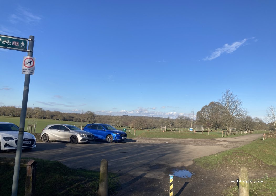 (RM3 9PH) London Borough of Havering - NCN National Route 136 — foto 4