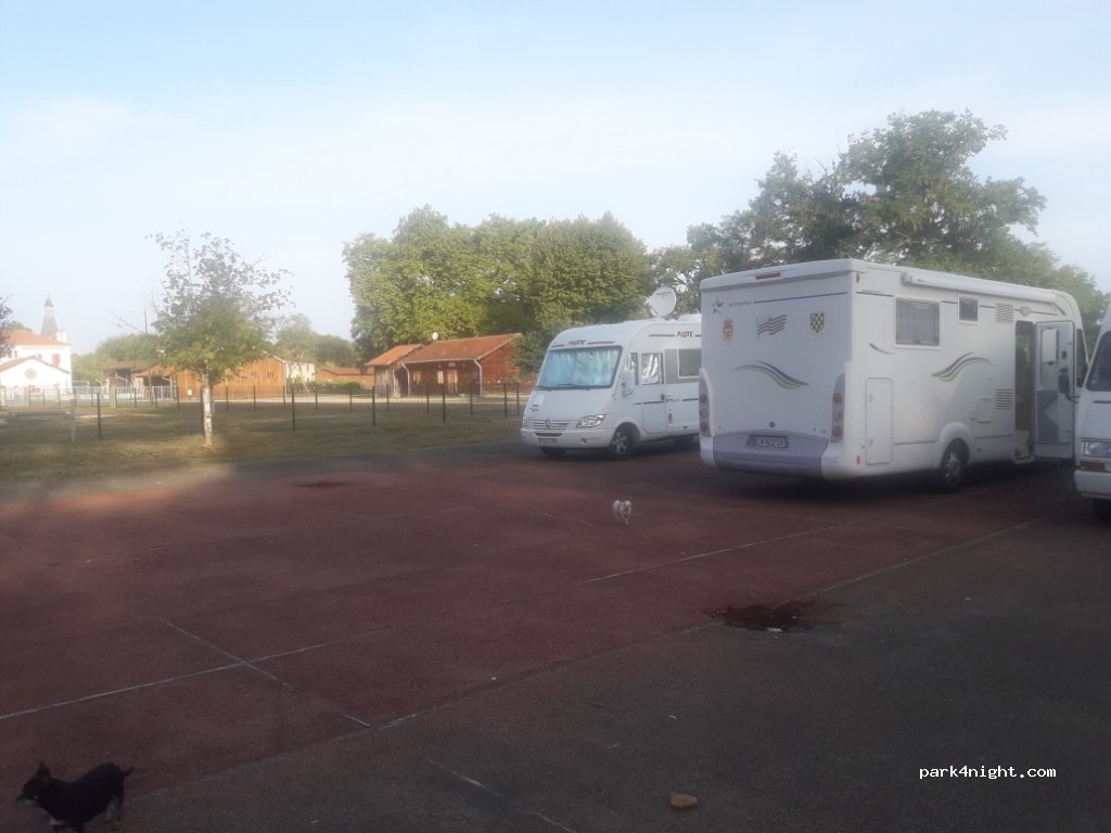 (40210) Escource - Rue des genêts — foto