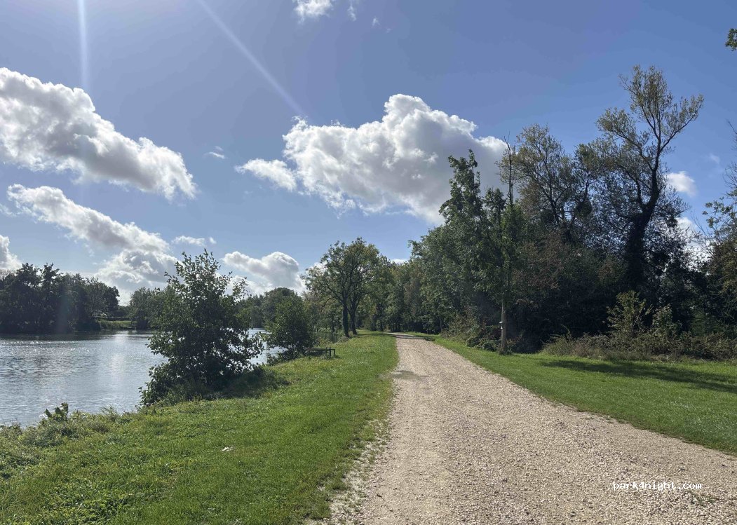 (55110) Dun-sur-Meuse - Rue du Vieux Port — foto 2