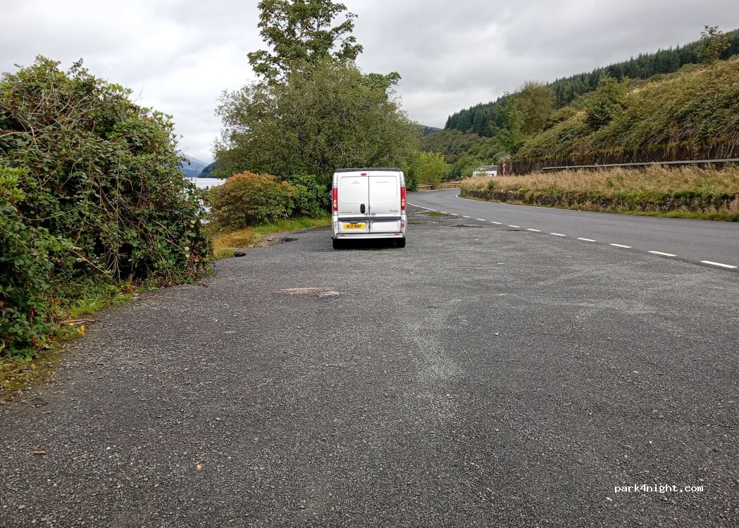(G83 7AB) Arrochar - A814 — foto
