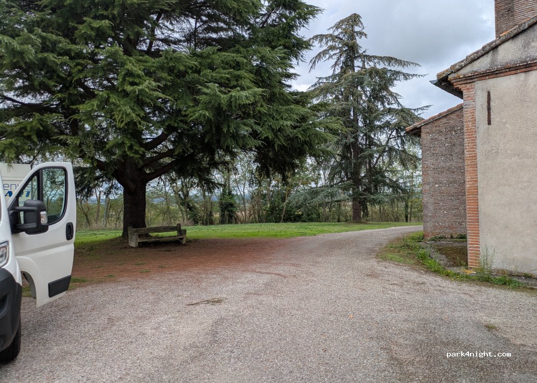 (09700) Saint-Quirc - Rue de l'Église — foto