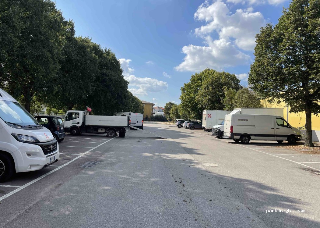 (37135) Verona - Via Luigi Pasteur — foto 3