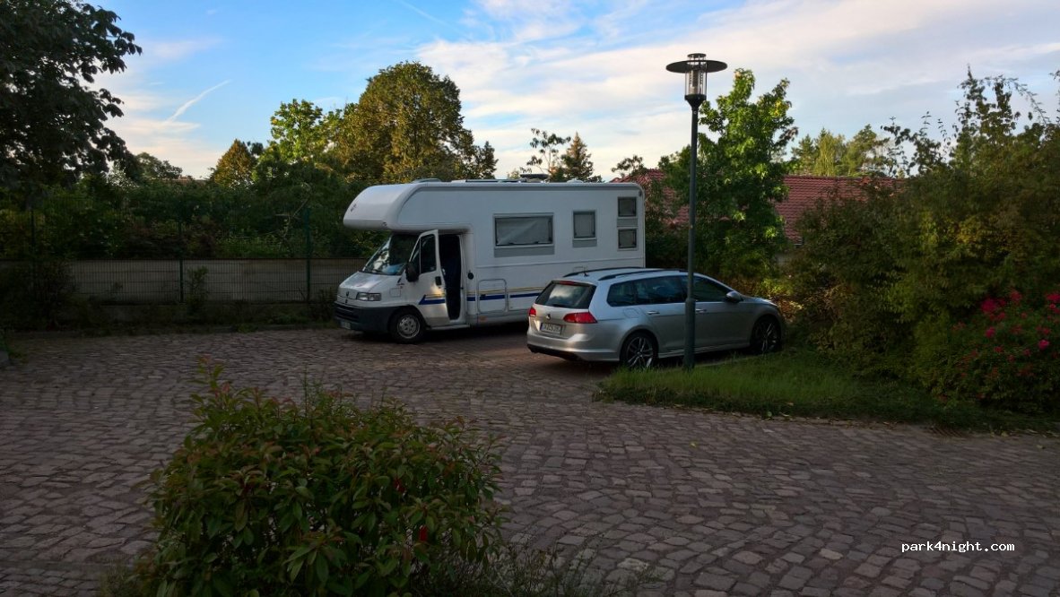 (06188) Landsberg - 2A Merseburger Straße — foto