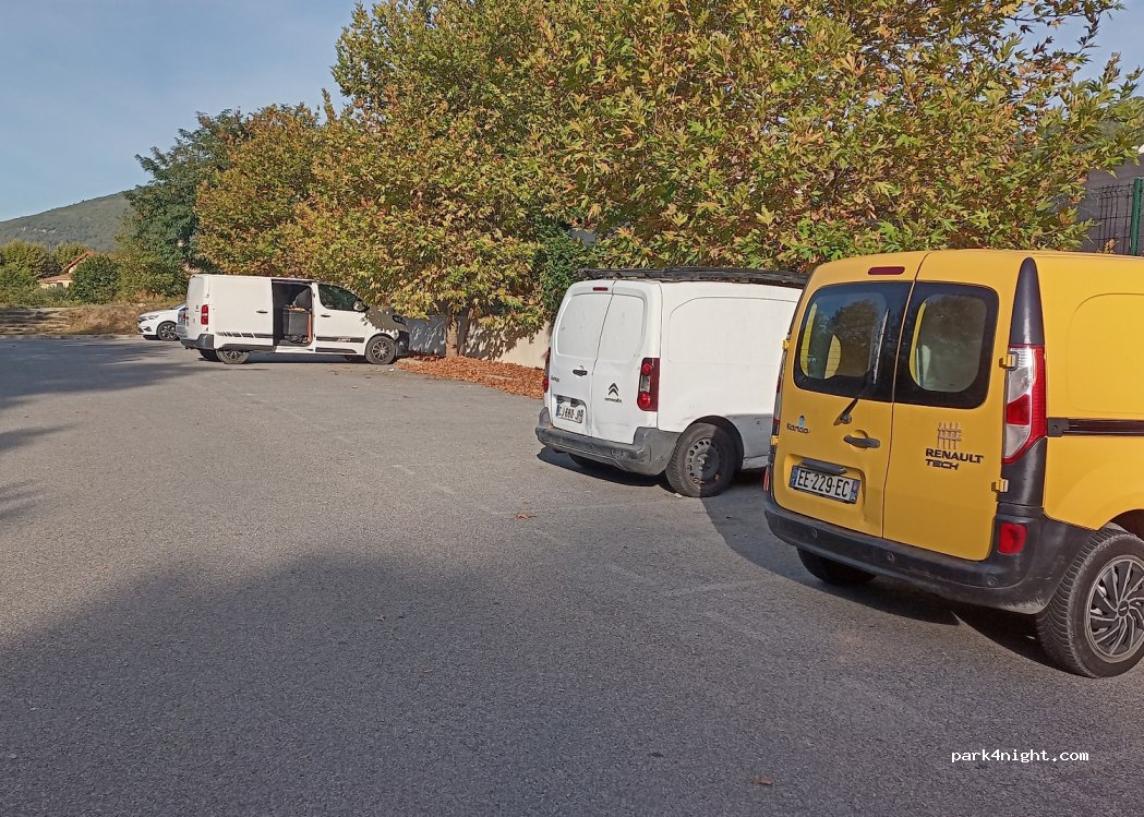 (06740) Châteauneuf-Grasse - Chemin de l'Hubac — foto 2