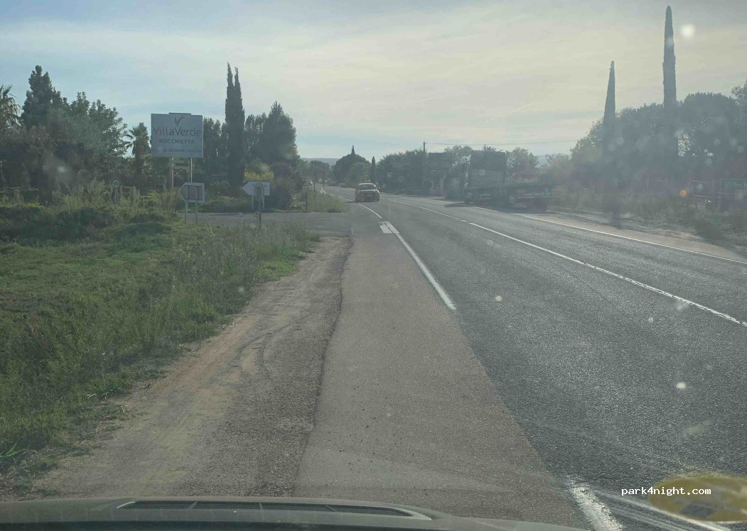 (83310) Grimaud - Avenue des Blaquières — foto