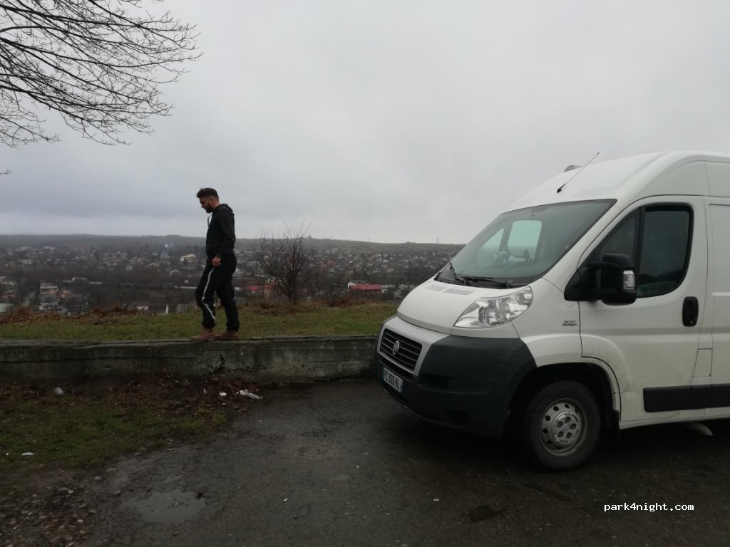 () Halych - 33 Yaroslava Osmomysla Street — foto 2