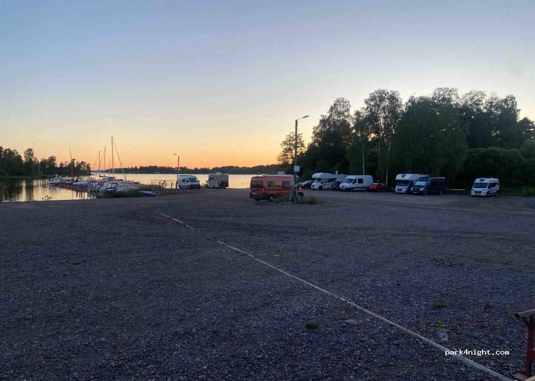 (21110) Naantali - 14 Pirttiluodontie — foto 2