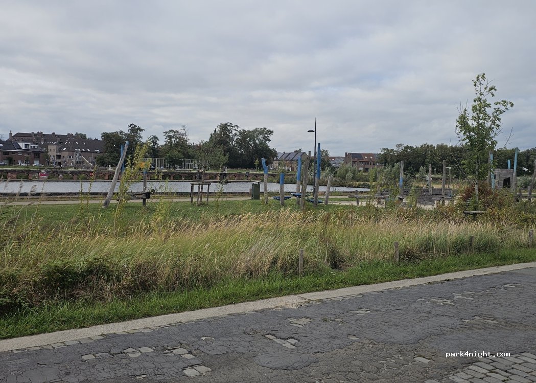 (9000) Ghent - Koopvaardijlaan — foto 2