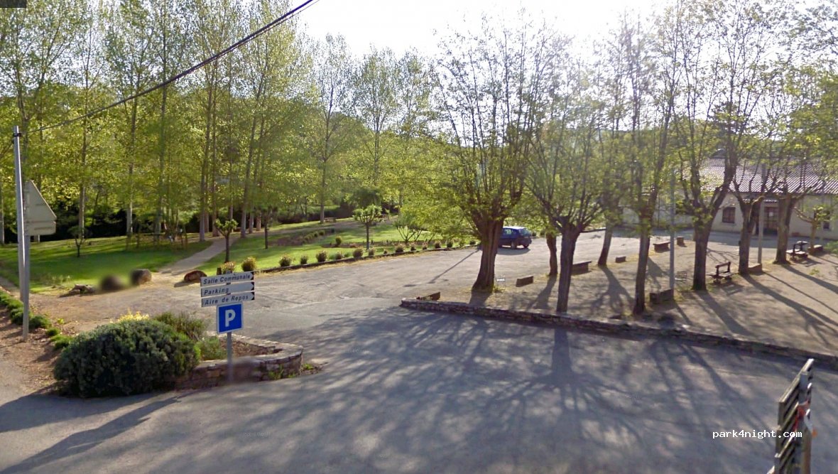 (81170) Milhars - Le Village — foto