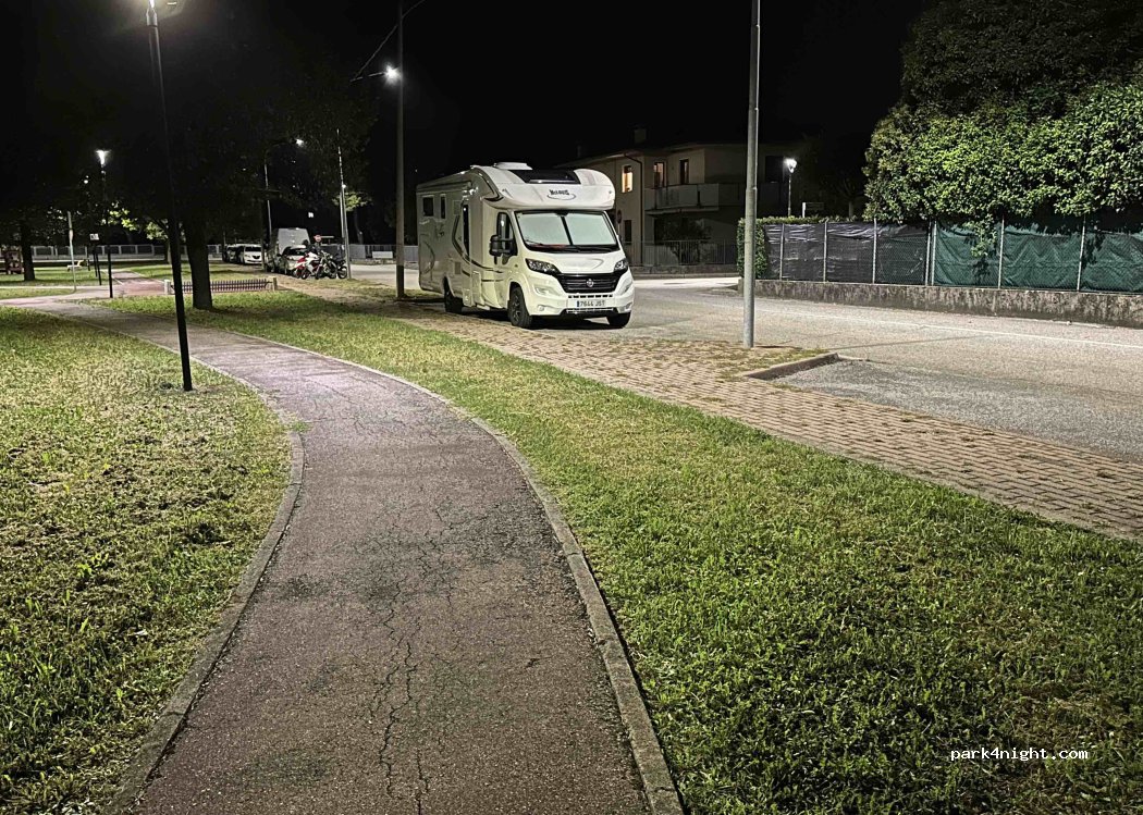(36042) Breganze - Via Don Luigi Sturzo — foto