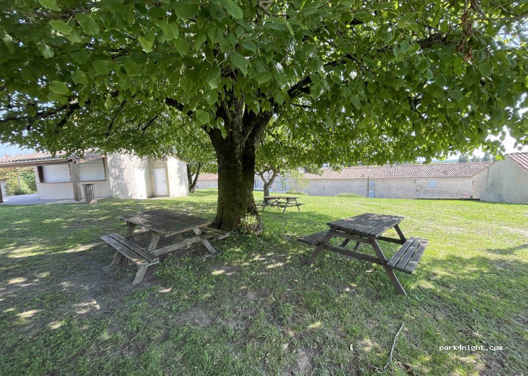 (17150) Soubran - Rue de la Fontaine — foto