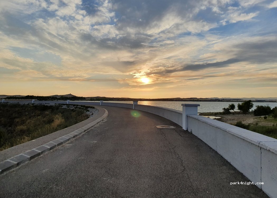 (22283) Alcalá de Gurrea - 1 Carretera Camping — foto 2