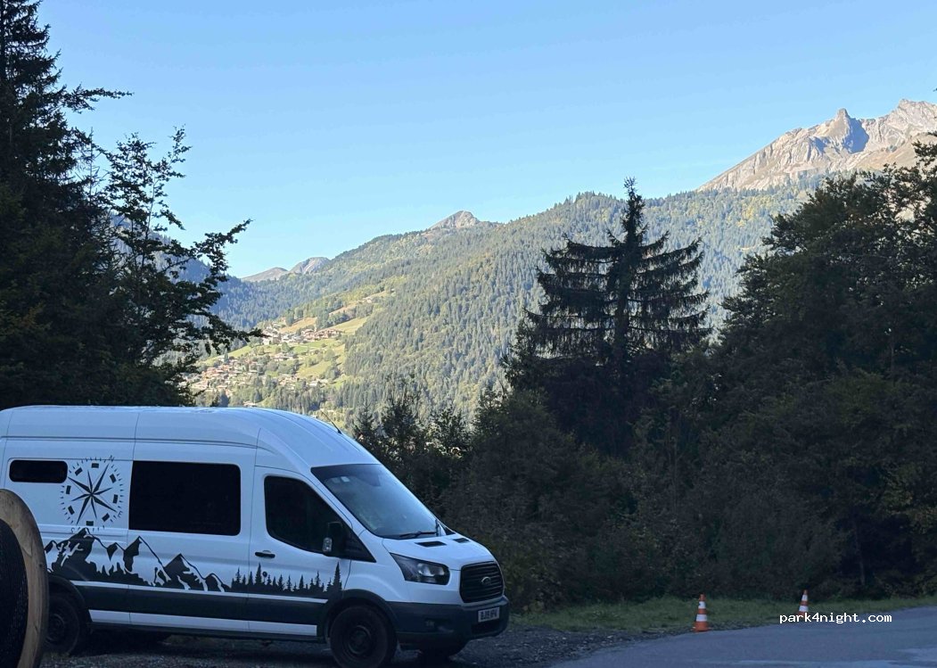 (74110) Montriond - Route de Dravachet — foto
