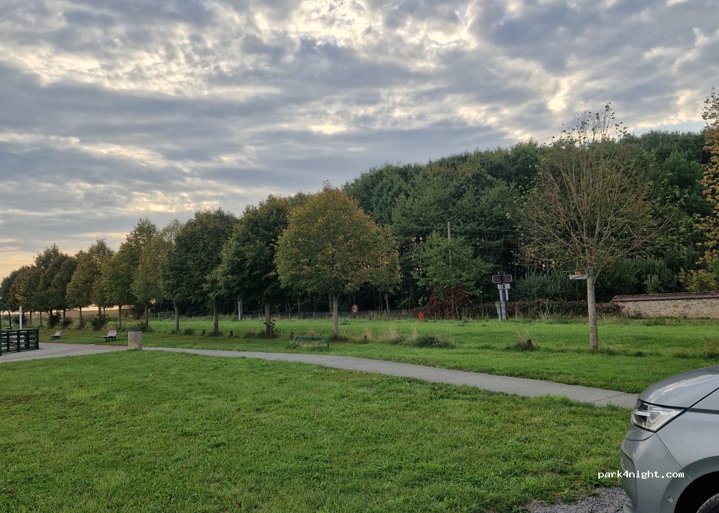 (77148) Coutençon - Route de Villeneuve-Les-Bordes à Port Barbeau — foto 2