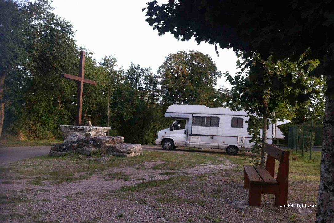 (16500) Saint-Germain-de-Confolens - D82 — foto