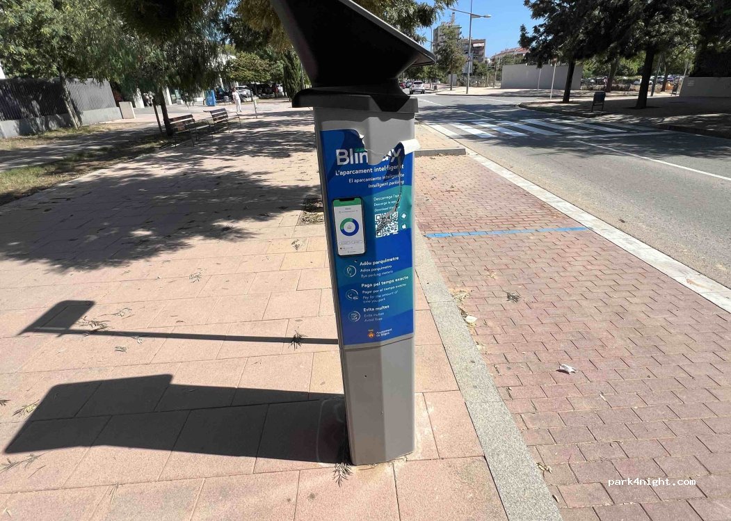 (08870) Sitges - Avinguda del camí dels Capellans — foto 3