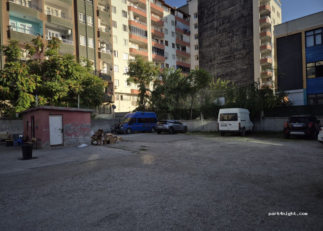 (72050) Batman Merkez - 2204. Sokak — foto