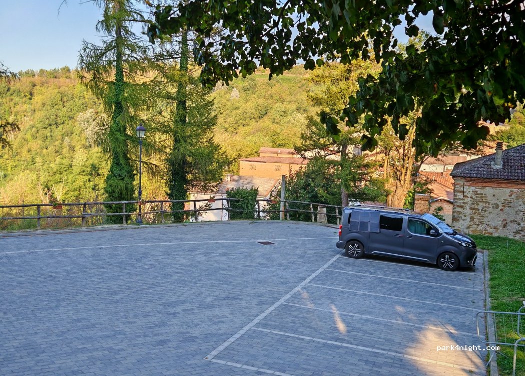 (12060) Castellino Tanaro - — foto