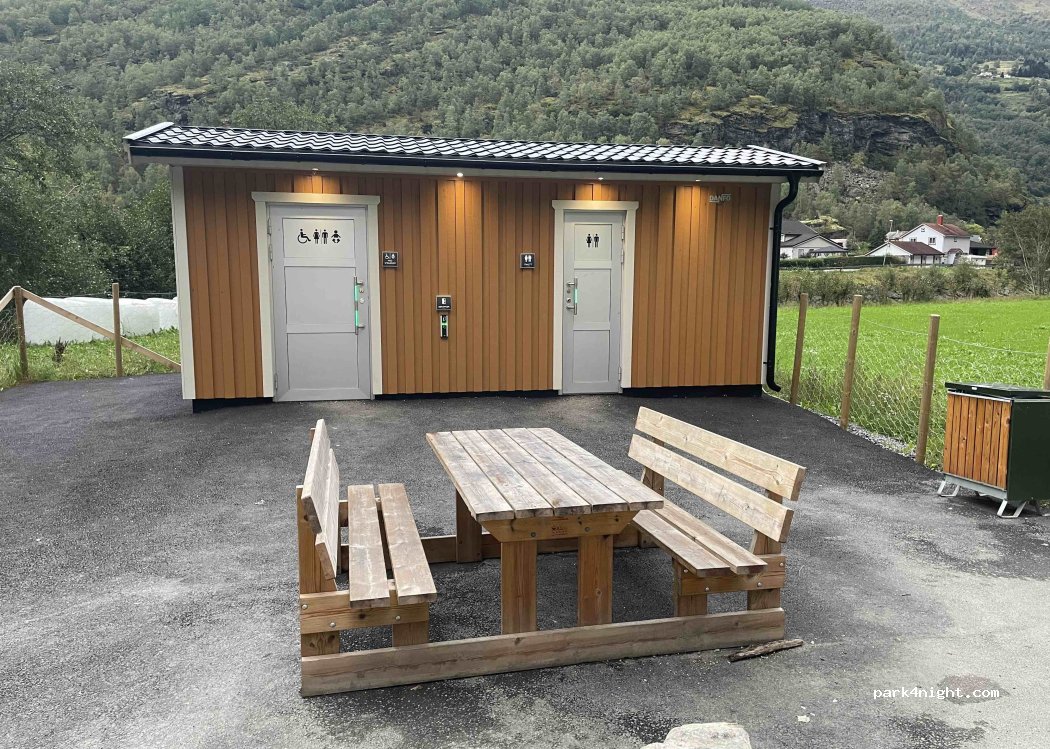 (5743) Flåm - Brekkevegen — foto