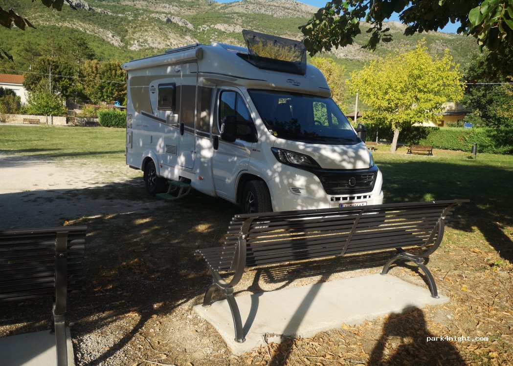 (67020) Tione degli Abruzzi - Strada Provinciale 46 di Tione — foto 2