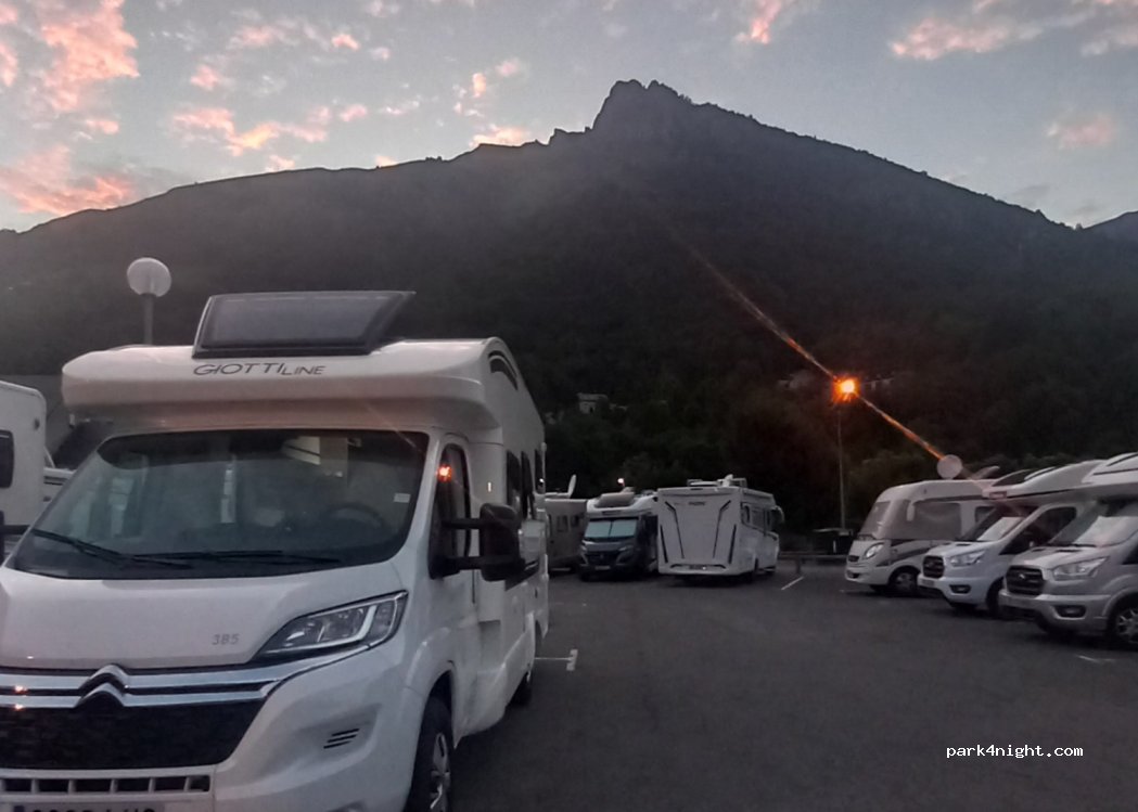 (65110) Cauterets - Avenue de la Gare — foto 4