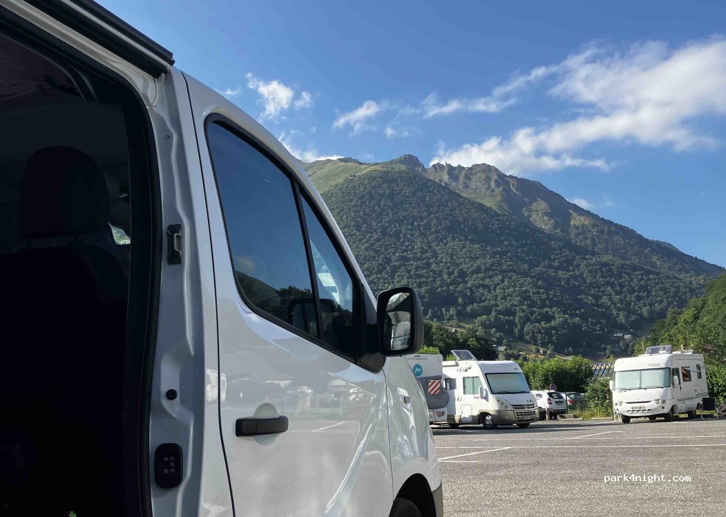 (65110) Cauterets - Avenue de la Gare — foto 5